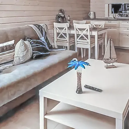 2 Bedroom In * Międzywodzie