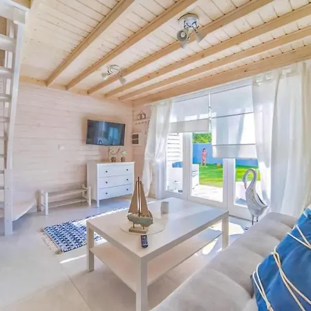 Σπίτι διακοπών 2 Bedroom In Międzywodzie